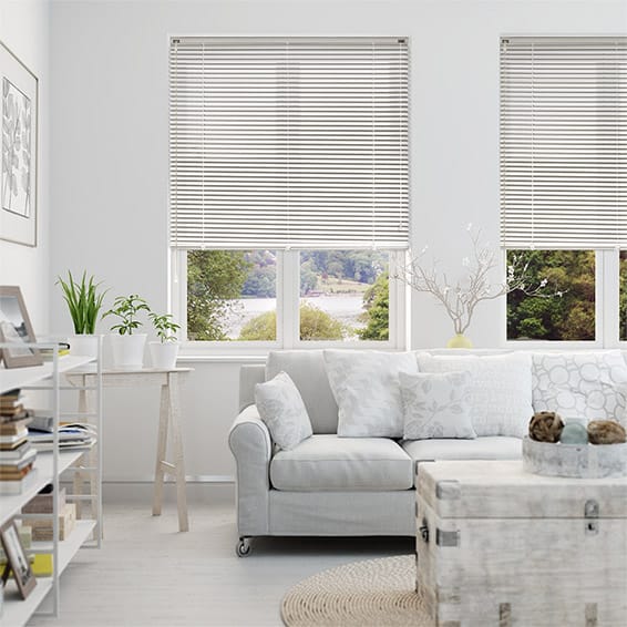White venetian blinds deals